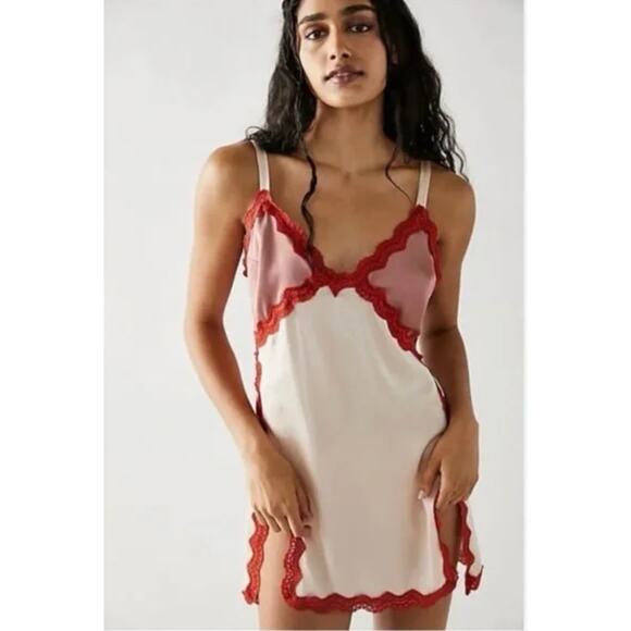 FREE PEOPLE | Intimately On the Rise Satin Lace Trim Tie Back Chemise | Medium - Picture 1 of 6